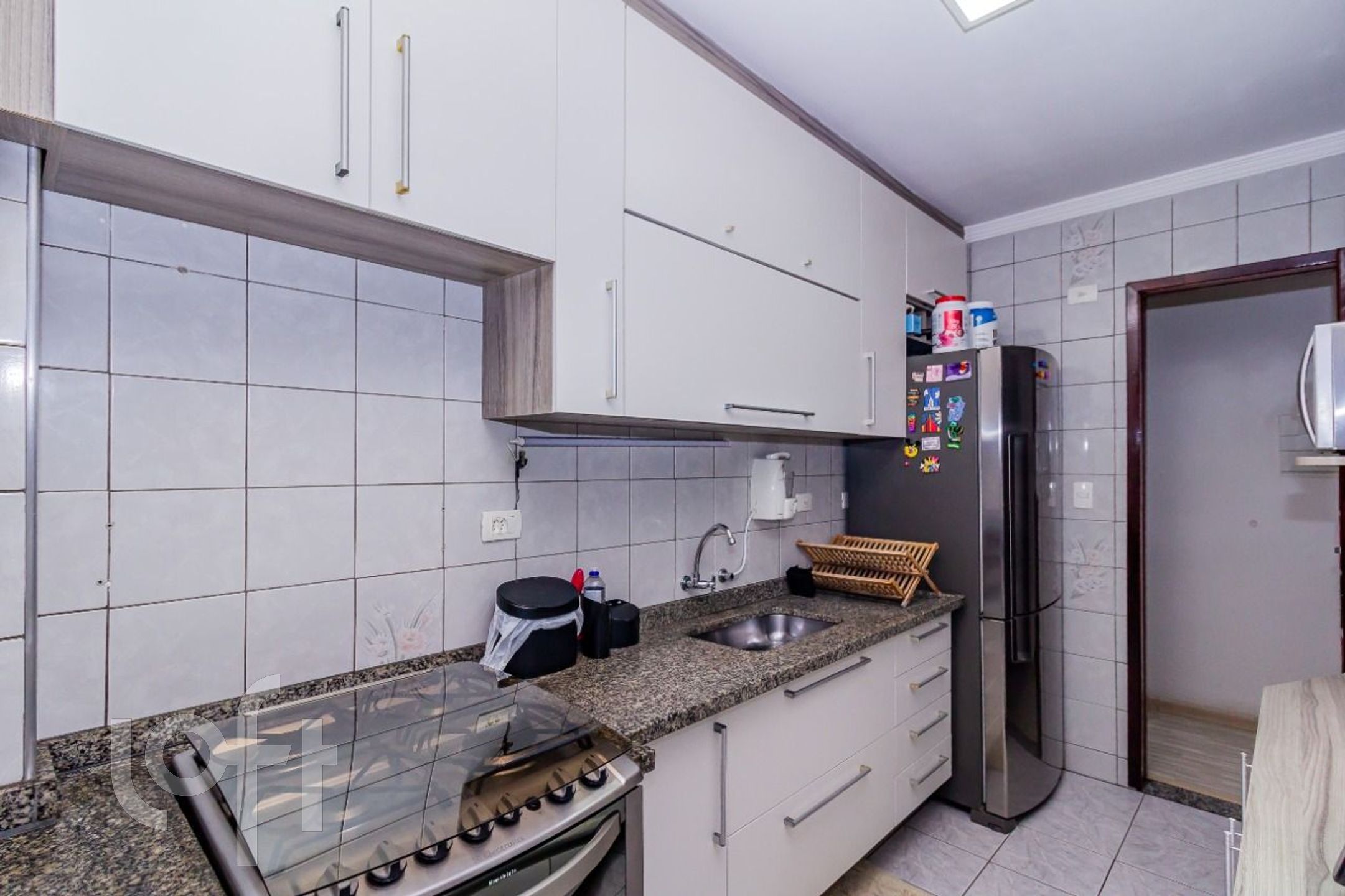 Apartamento à venda com 3 quartos, 74m² - Foto 19