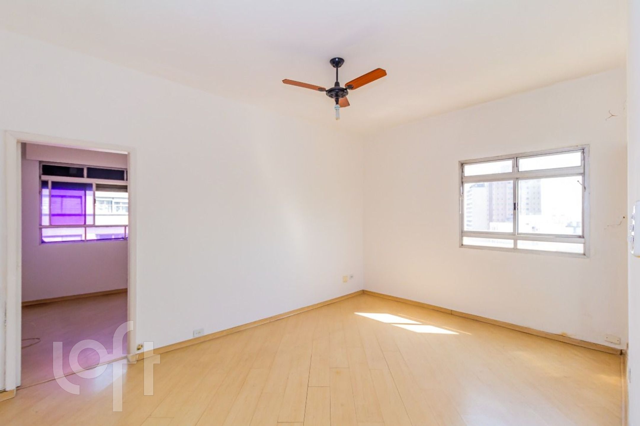 Apartamento à venda com 1 quarto, 52m² - Foto 2