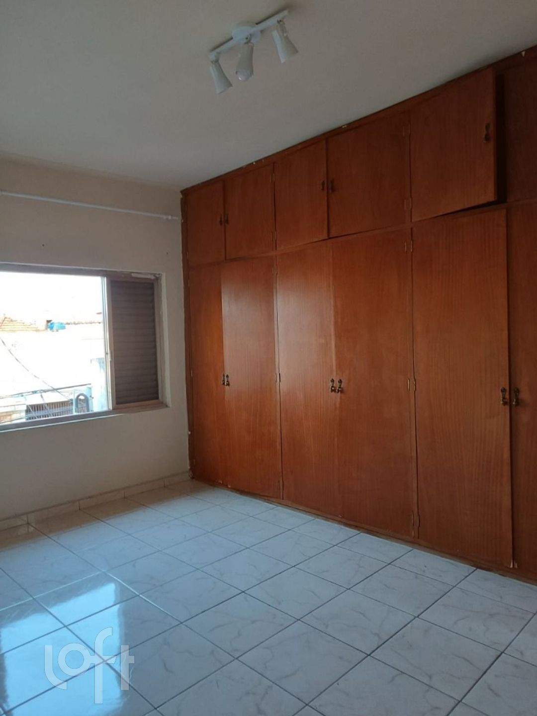 Casa à venda com 2 quartos, 400m² - Foto 5