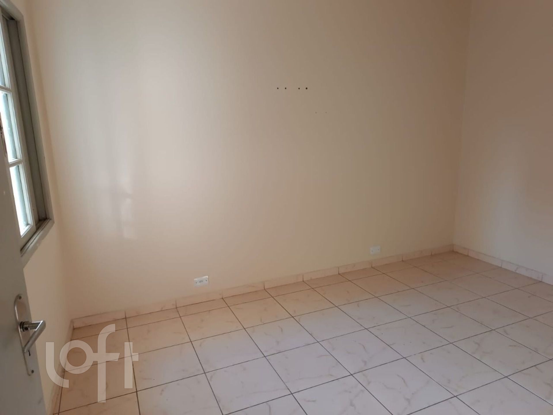 Casa à venda com 2 quartos, 400m² - Foto 3