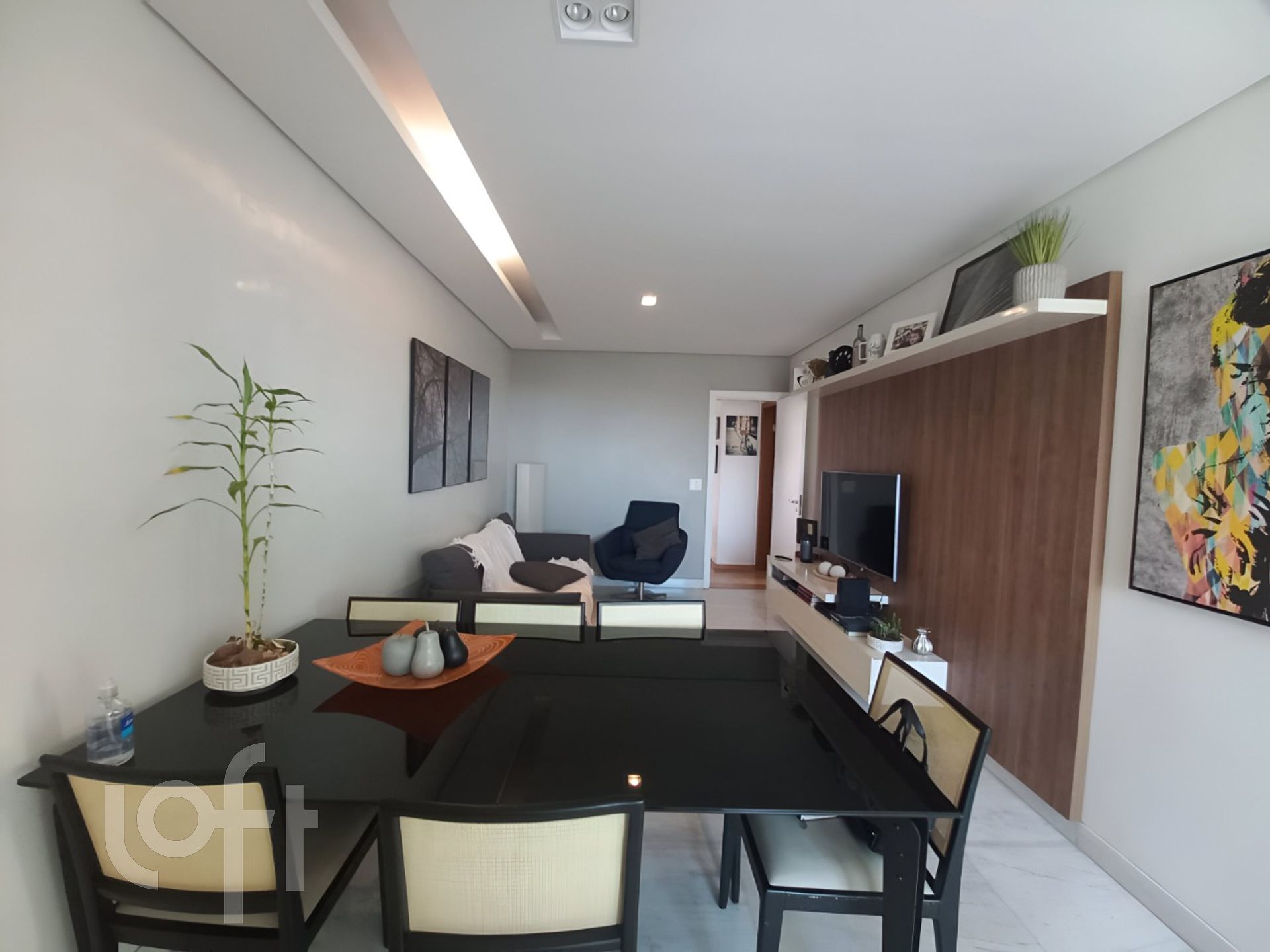 Apartamento à venda com 3 quartos, 86m² - Foto 1