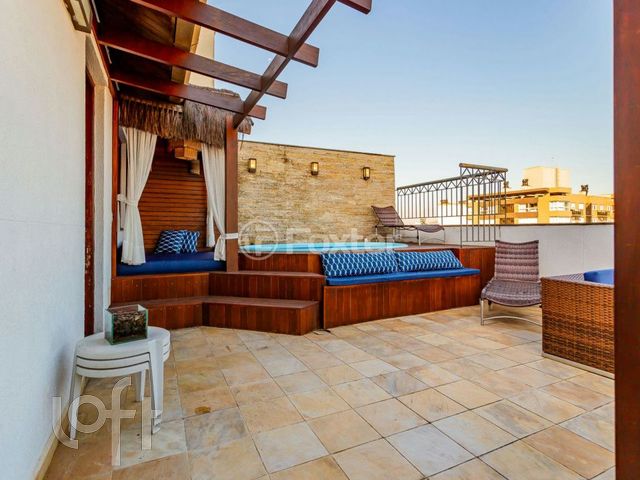 Apartamento com 207m², 3 dormitórios, 1 suíte, 2 vagas, Bela Vista em Porto Alegre