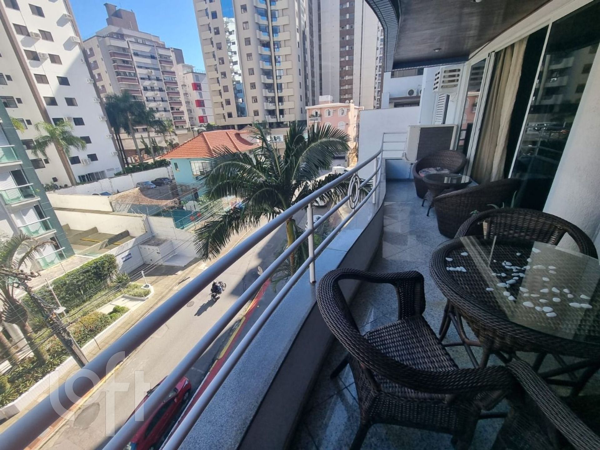 Apartamentos com 153m², 4 quartos, 2 suítes, 2 garagens, no bairro Centro em Florianópolis
