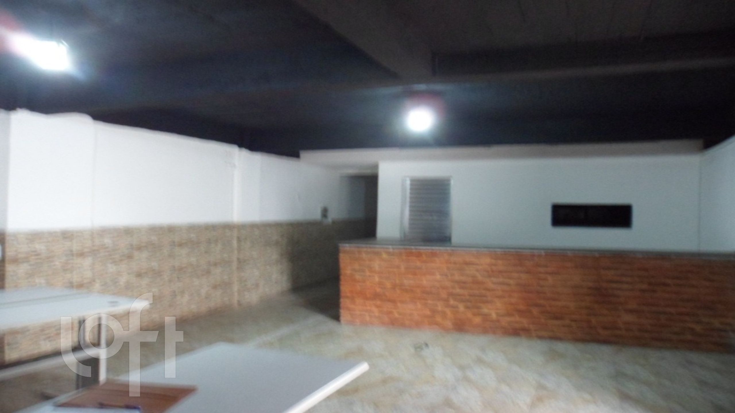 Casa à venda com 3 quartos, 530m² - Foto 2