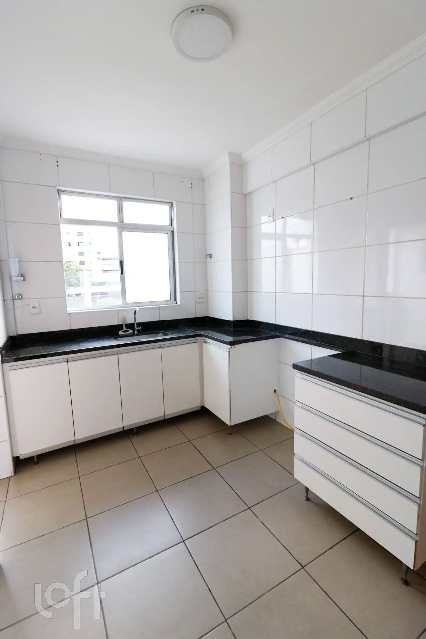 Apartamento à venda com 3 quartos, 130m² - Foto 4