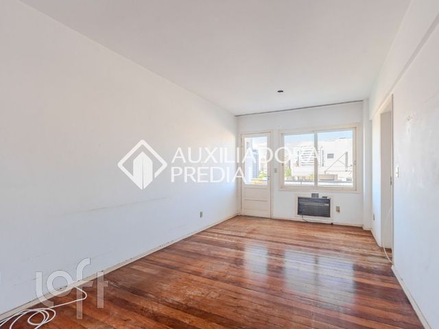 Apartamento com 88m², 2 dormitórios, 1 suíte, 1 vaga, Moinhos de Vento em Porto Alegre