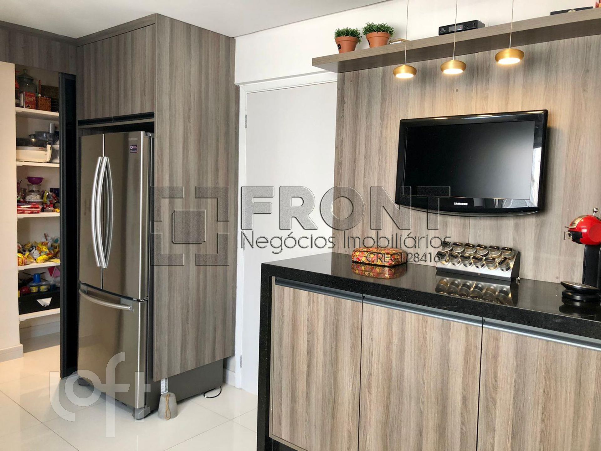 Apartamento à venda com 3 quartos, 167m² - Foto 2