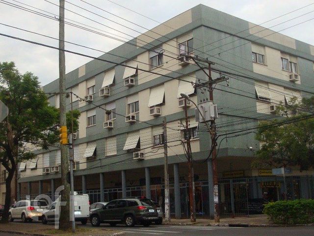 Apartamento com 88m², 3 dormitórios, 1 suíte, Menino Deus em Porto Alegre