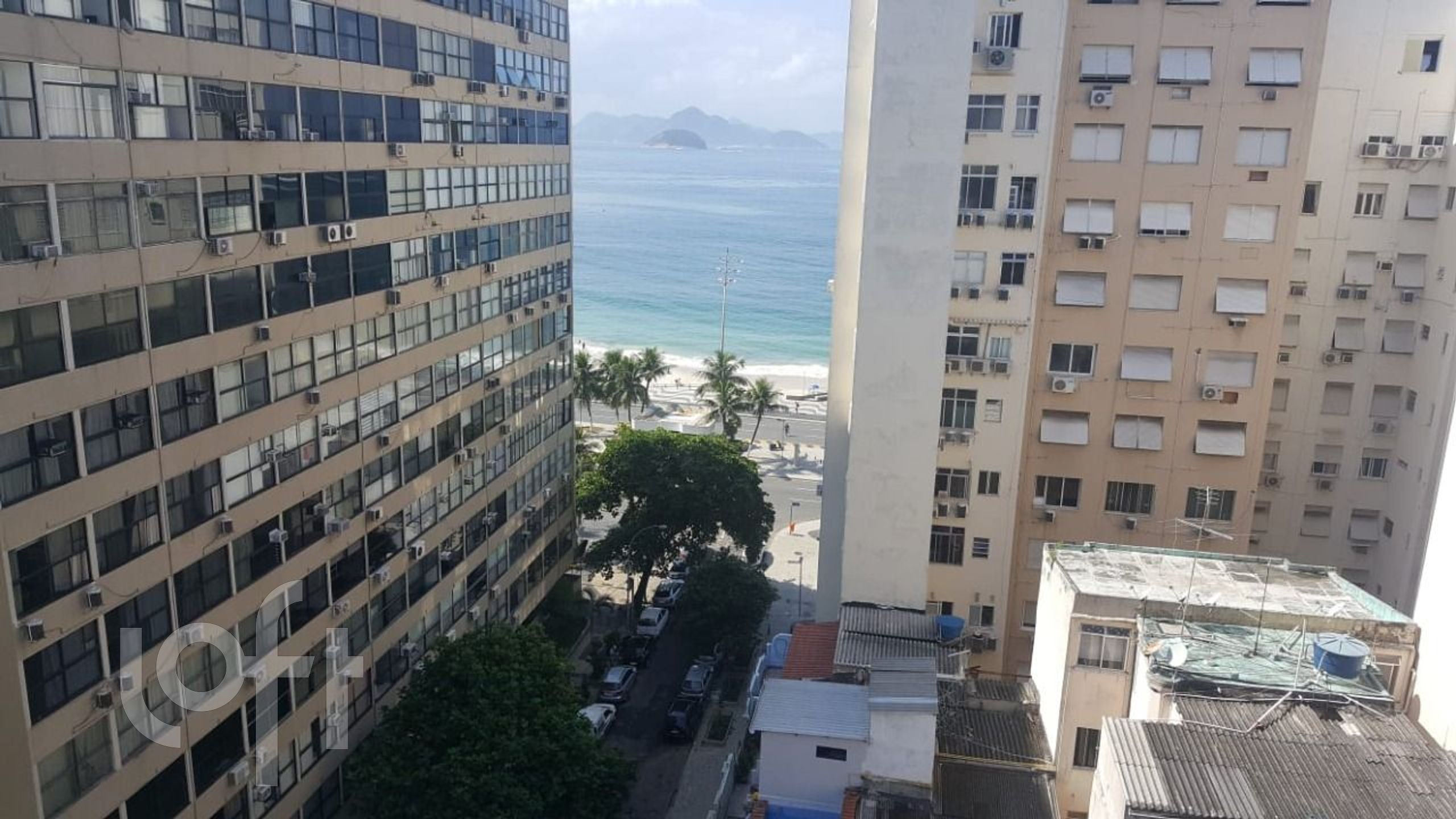 Apartamento à venda com 4 quartos, 207m² - Foto 1