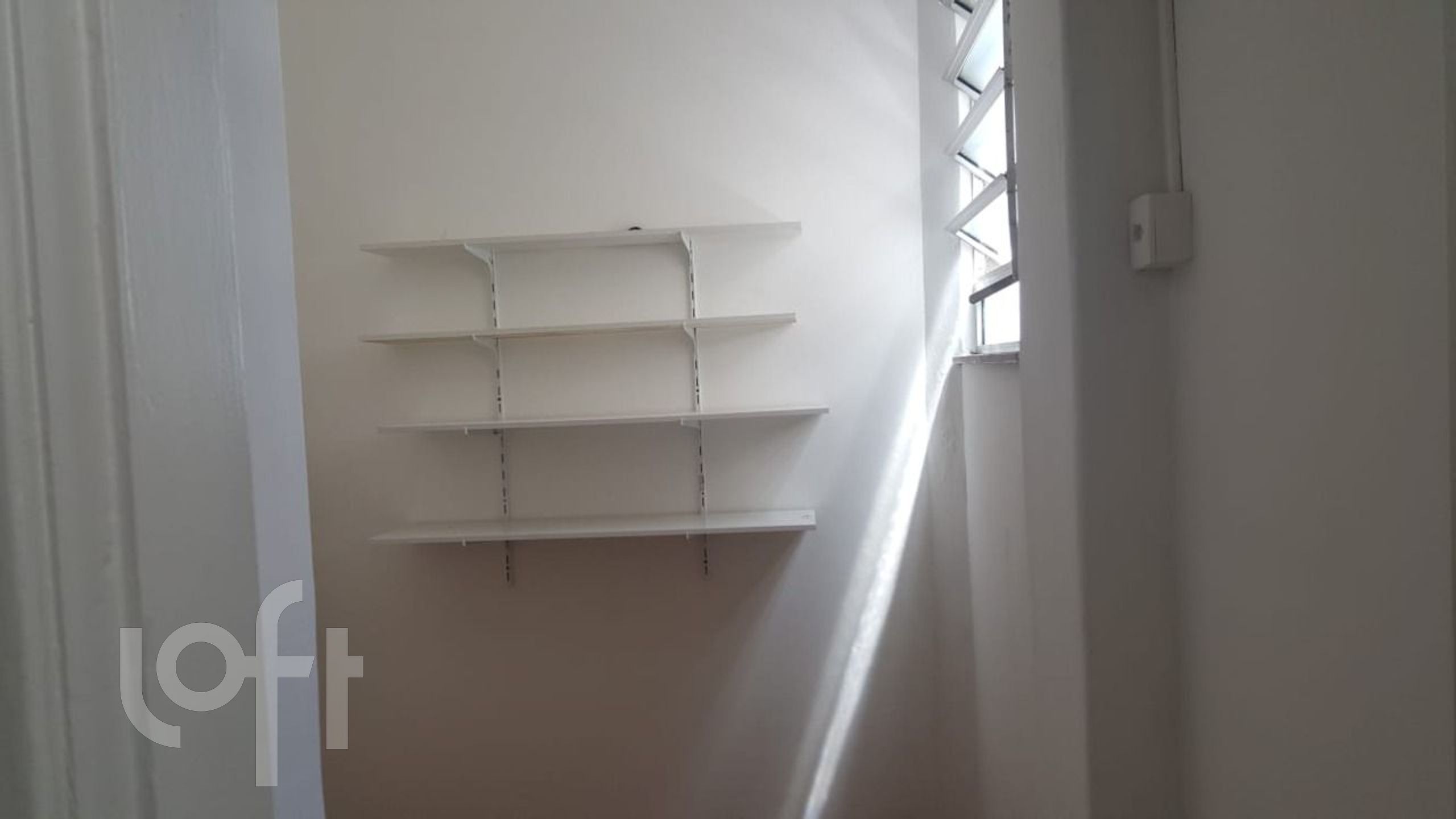 Apartamento à venda com 4 quartos, 207m² - Foto 17