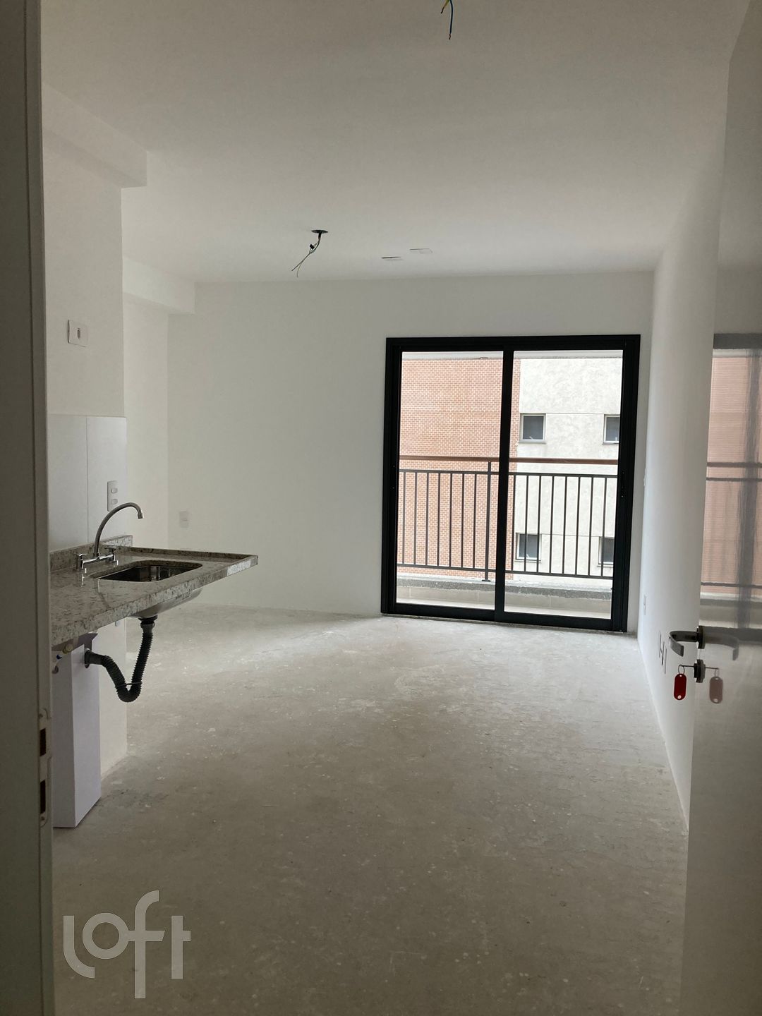 Apartamento à venda com 1 quarto, 27m² - Foto 1