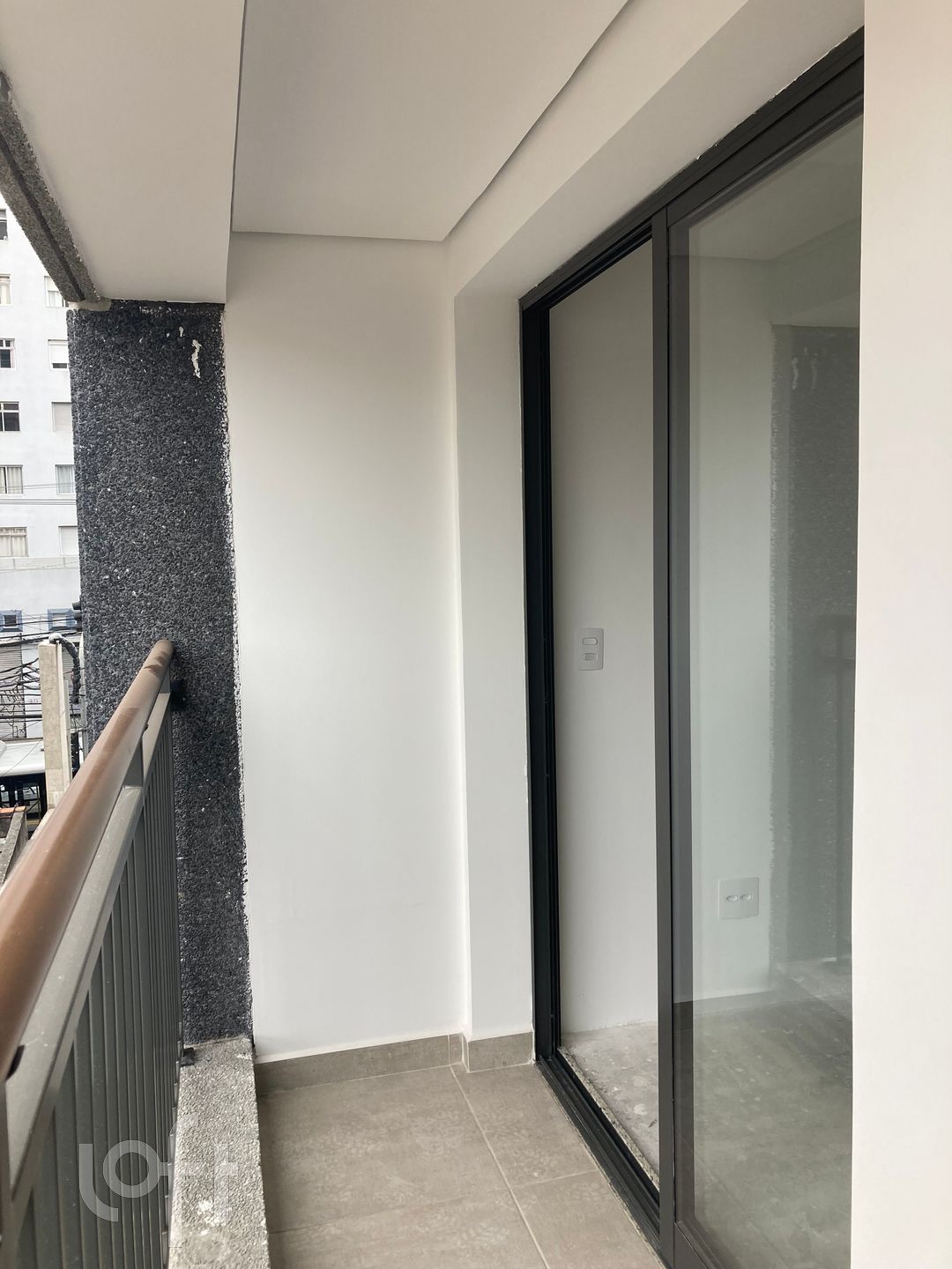 Apartamento à venda com 1 quarto, 27m² - Foto 6