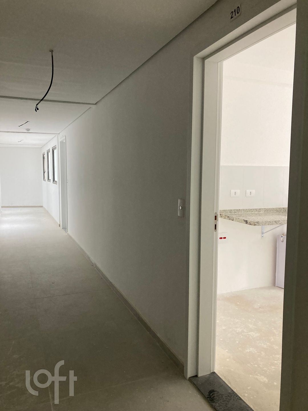 Apartamento à venda com 1 quarto, 27m² - Foto 3