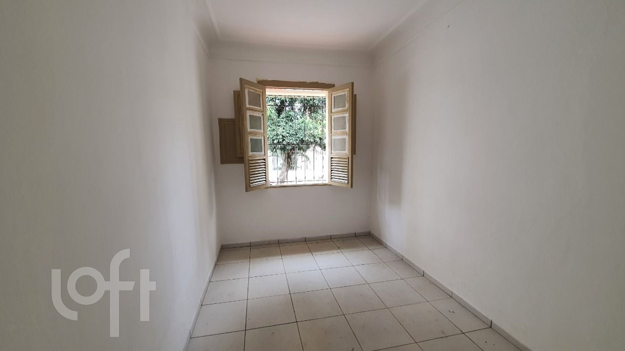 Casa à venda com 5 quartos, 320m² - Foto 4