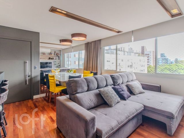 Apartamento com 92m², 3 dormitórios, 1 suíte, 1 vaga, Santana em Porto Alegre