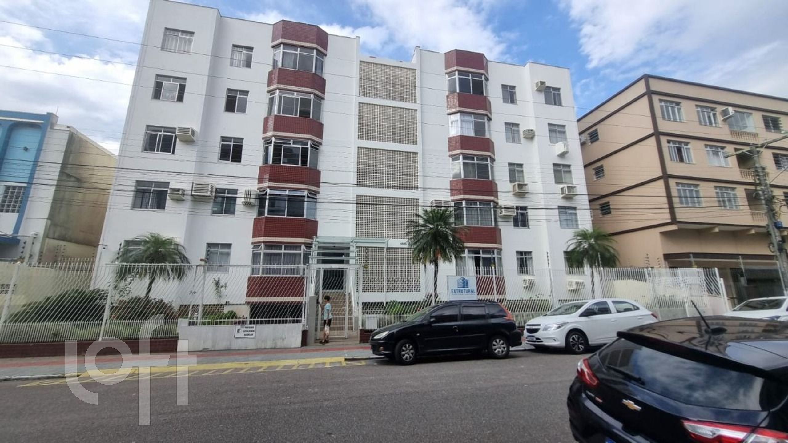 Apartamento à venda em Balneário com 108 m², 3 quartos, 3 suítes, 1 vaga