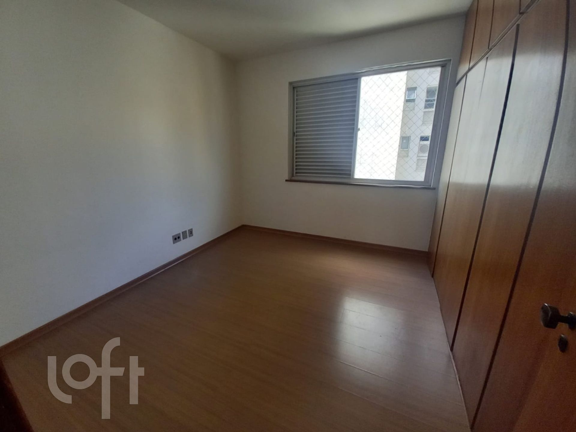 Apartamento à venda com 4 quartos, 300m² - Foto 6