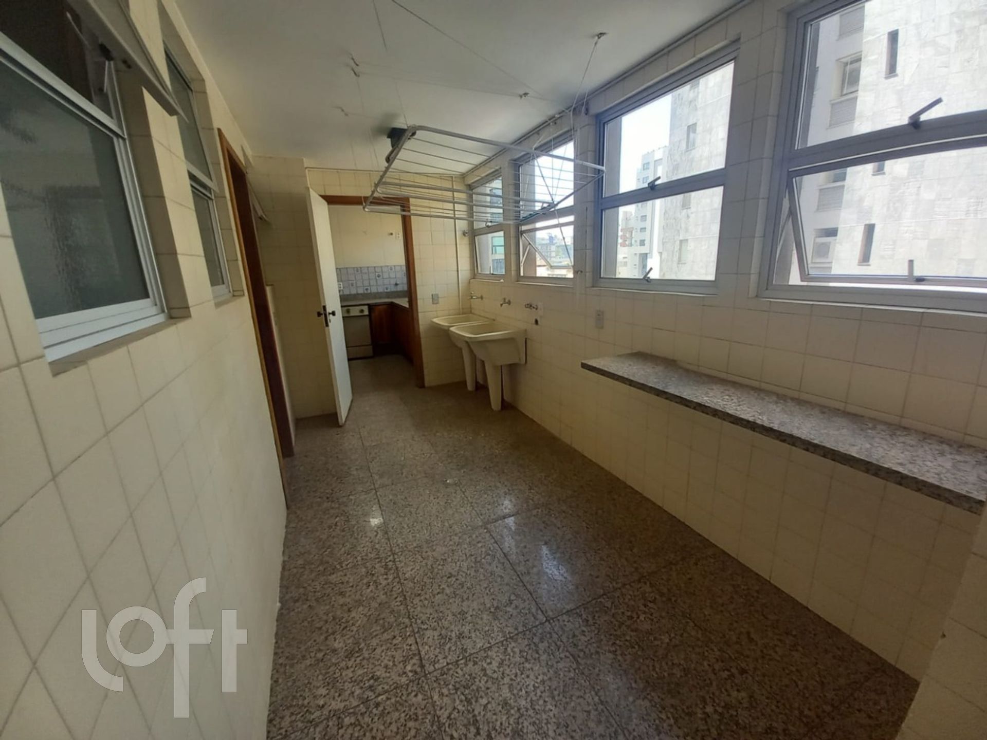 Apartamento à venda com 4 quartos, 300m² - Foto 18