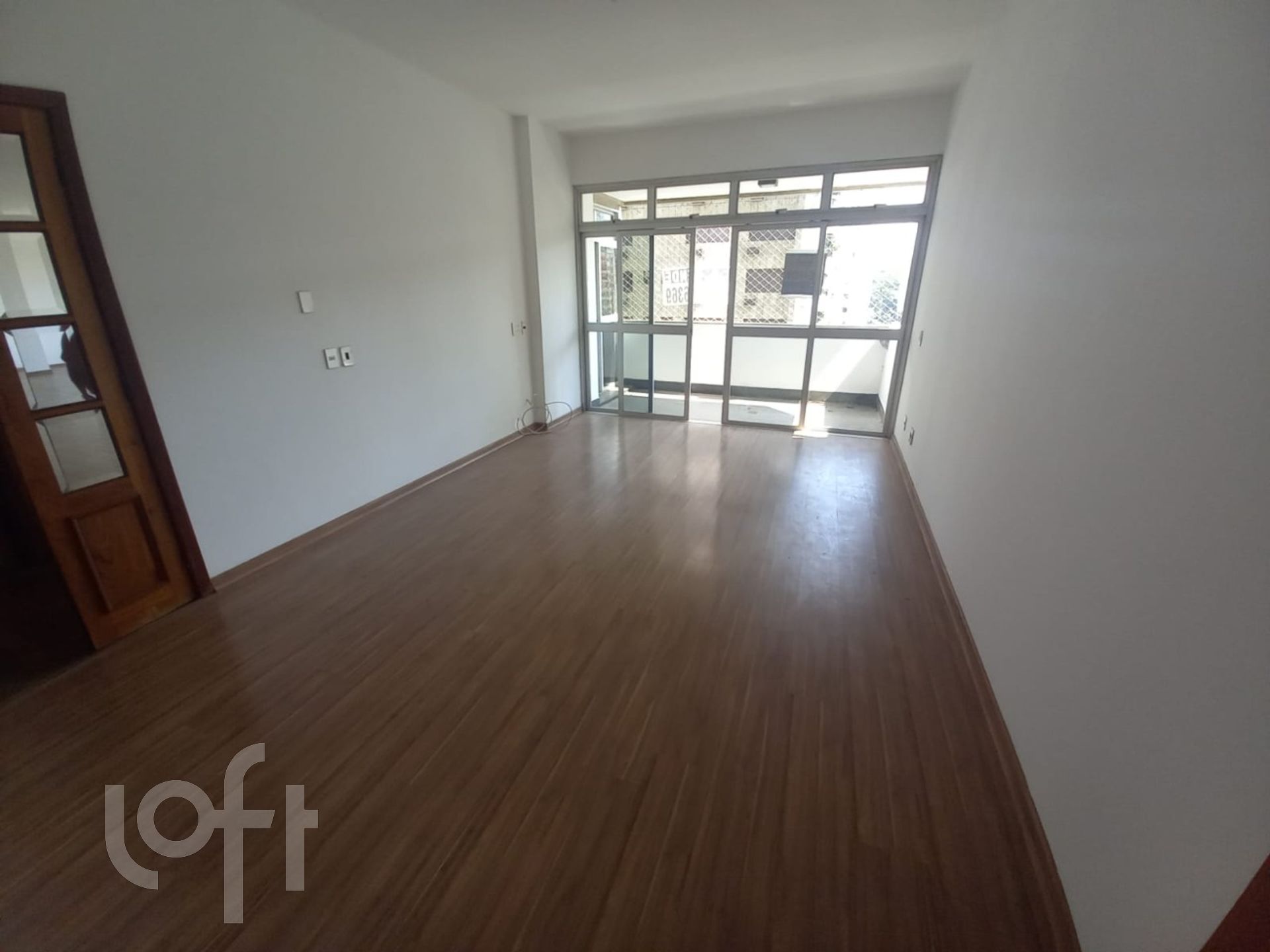 Apartamento à venda com 4 quartos, 300m² - Foto 3