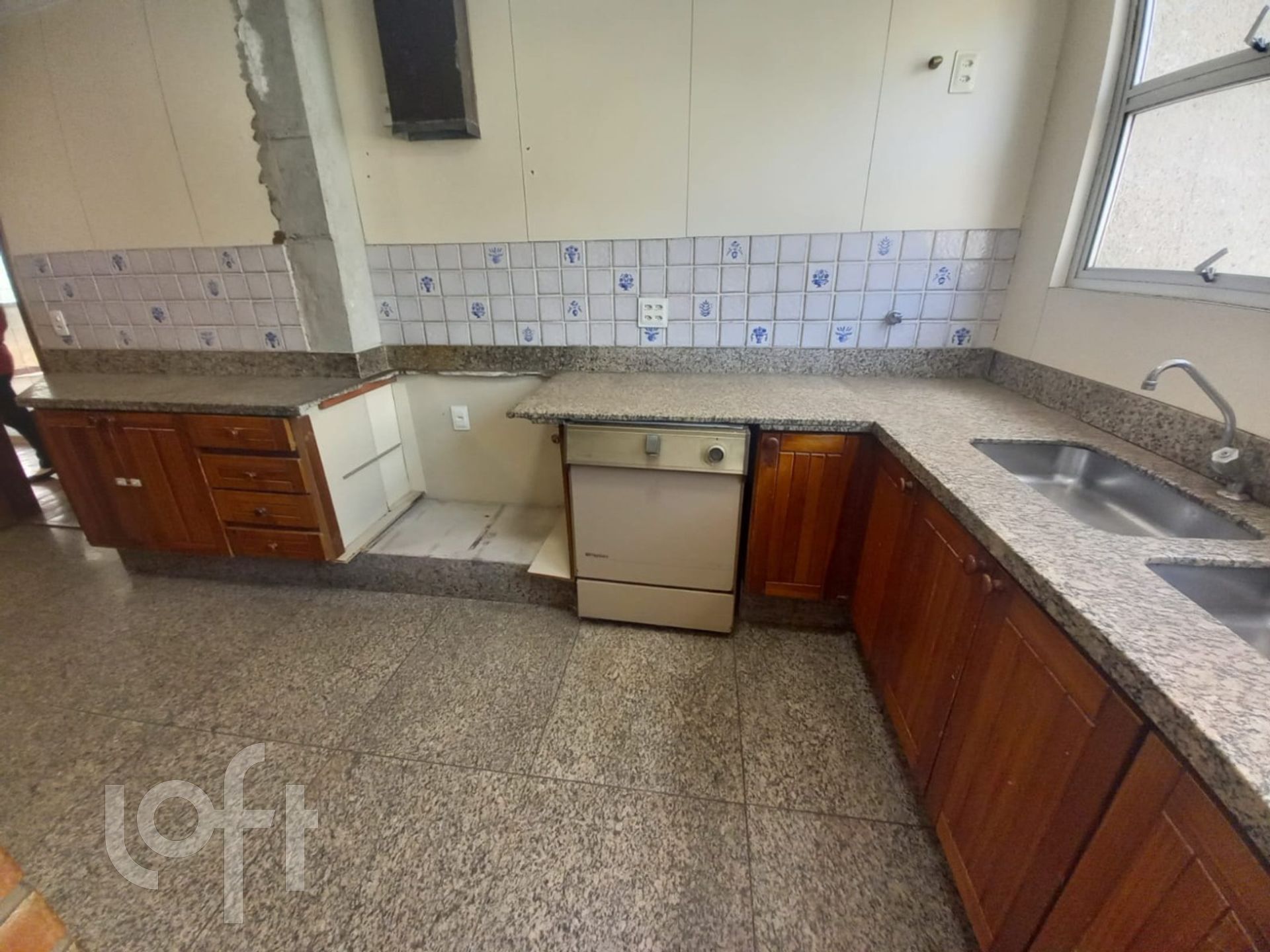 Apartamento à venda com 4 quartos, 300m² - Foto 17