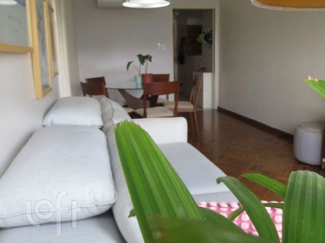 Apartamento com 70m², 2 dormitórios, Menino Deus em Porto Alegre