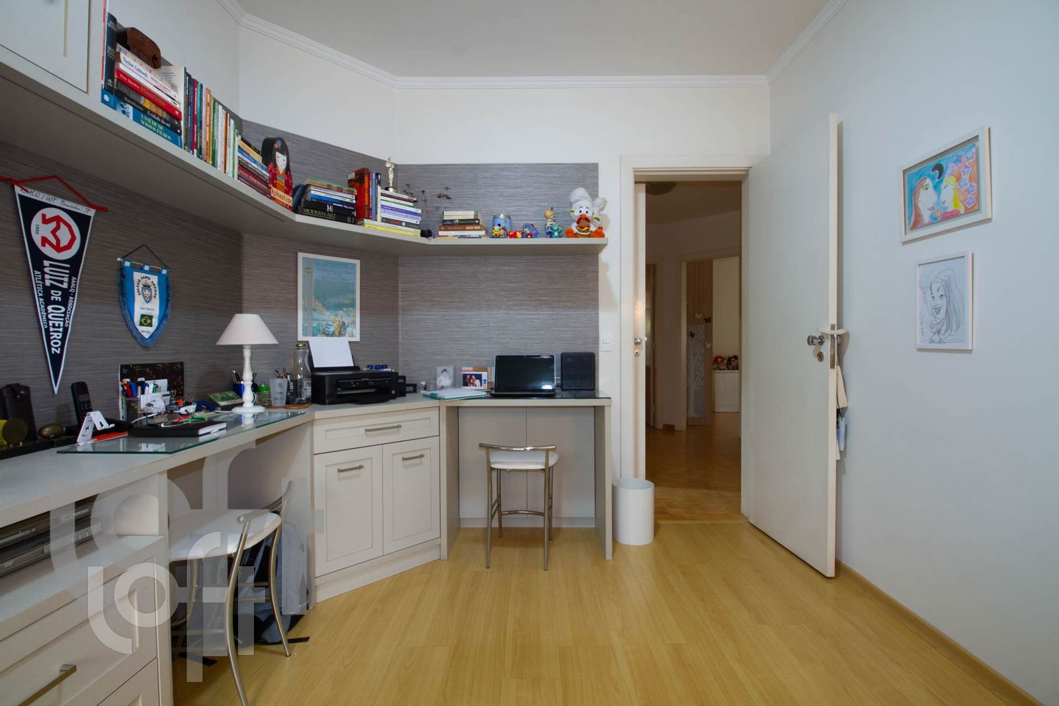 Apartamento à venda com 4 quartos, 200m² - Foto 5