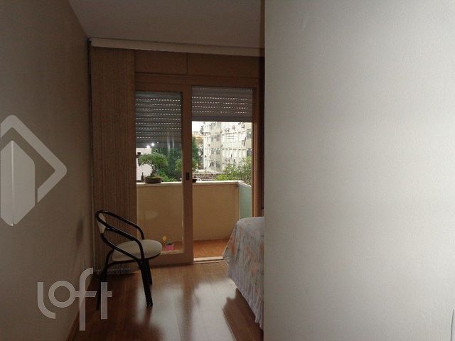 Apartamento com 74m², 2 dormitórios, 1 vaga, Menino Deus em Porto Alegre