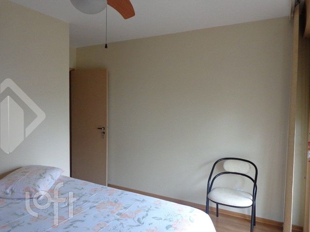 Apartamento com 74m², 2 dormitórios, 1 vaga, Menino Deus em Porto Alegre