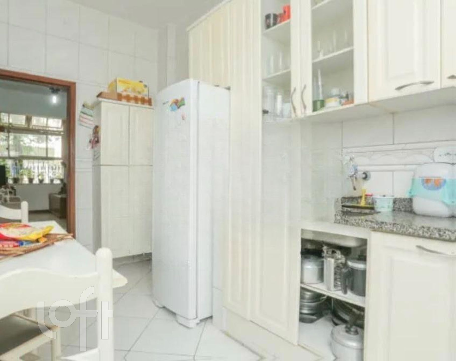 Apartamento à venda com 2 quartos, 70m² - Foto 15