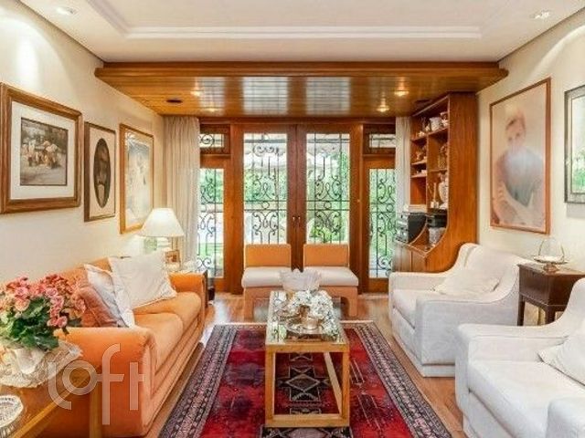 Casa com 400m², 3 dormitórios, 1 suíte, 4 vagas, Chácara das Pedras em Porto Alegre