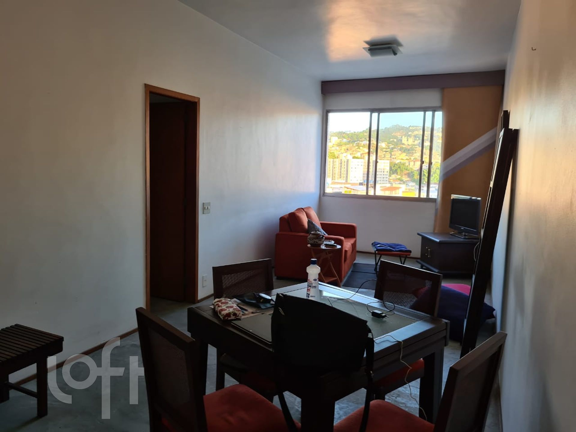 Venda de Apartamento com 4 quarto(s), 2 suíte(s), por R$ 480.0 mil, no condomínio Edificio Ville Moreau em Rio Comprido.