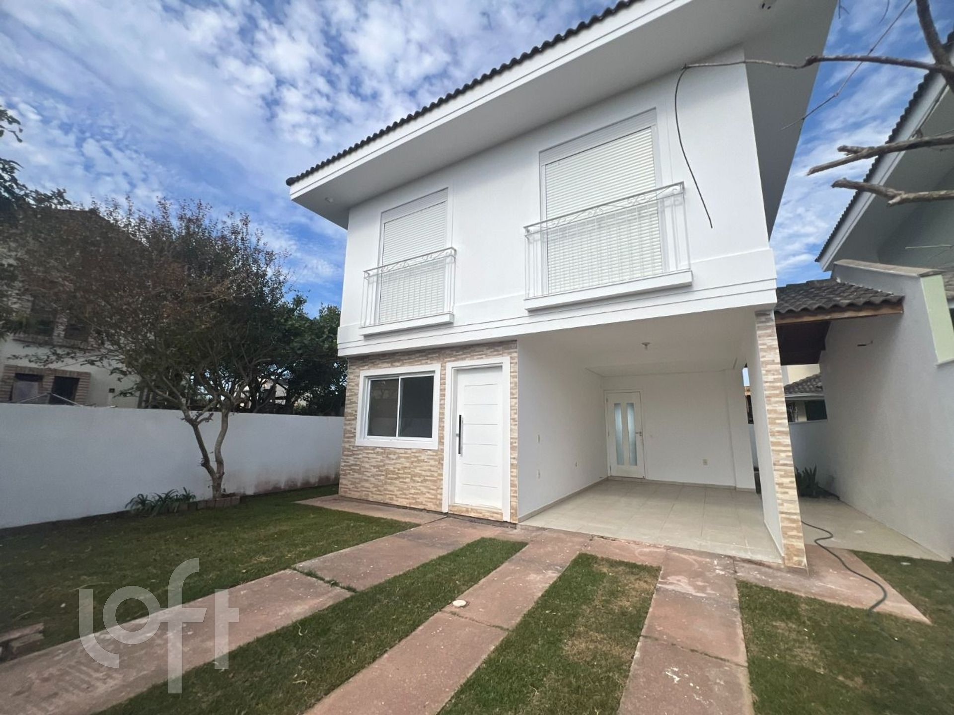 Casa Residencial com 135m², 3 quartos, 3 suítes, no bairro Campeche Central em Florianópolis