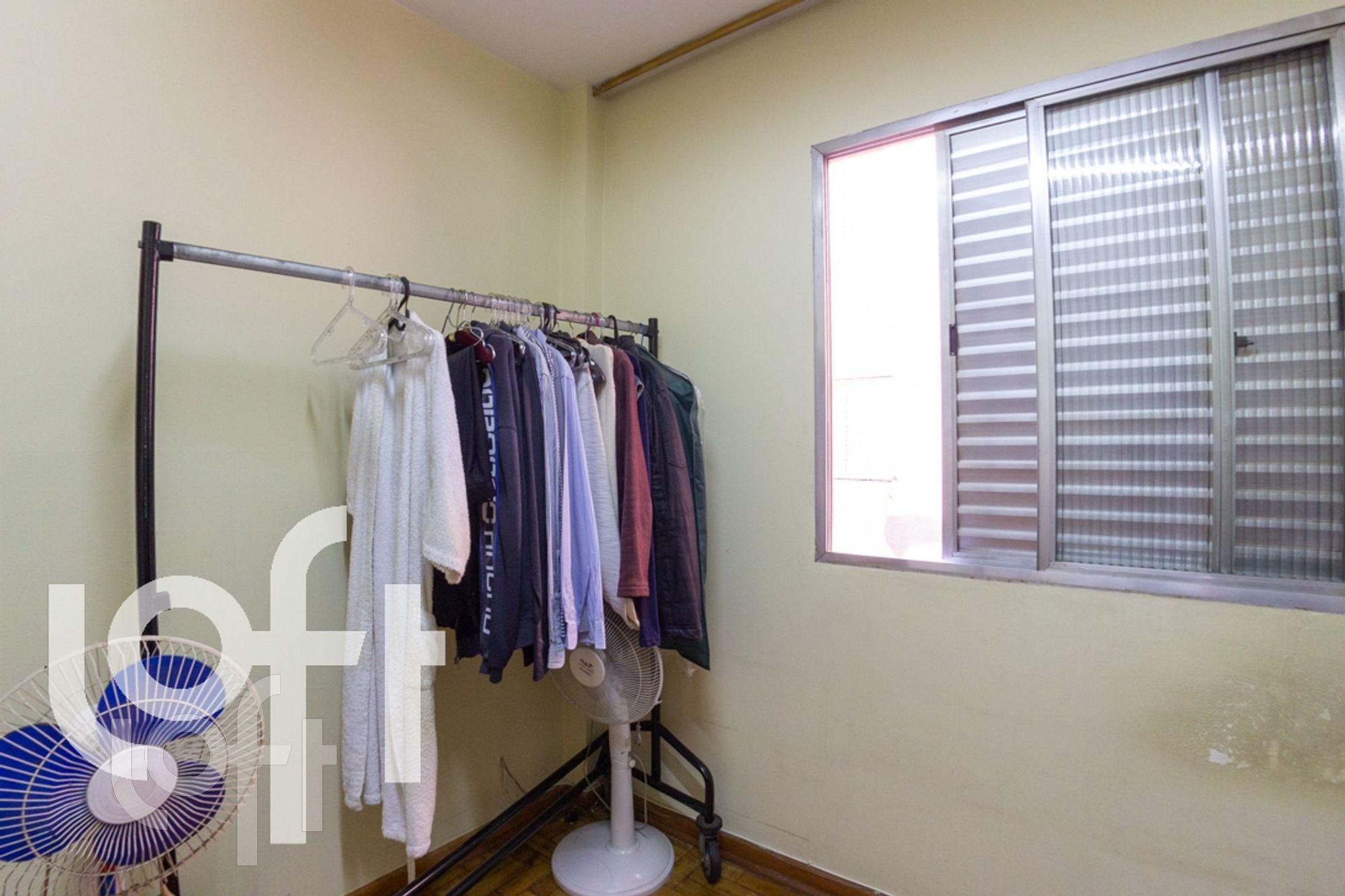 Apartamento à venda com 3 quartos, 100m² - Foto 3