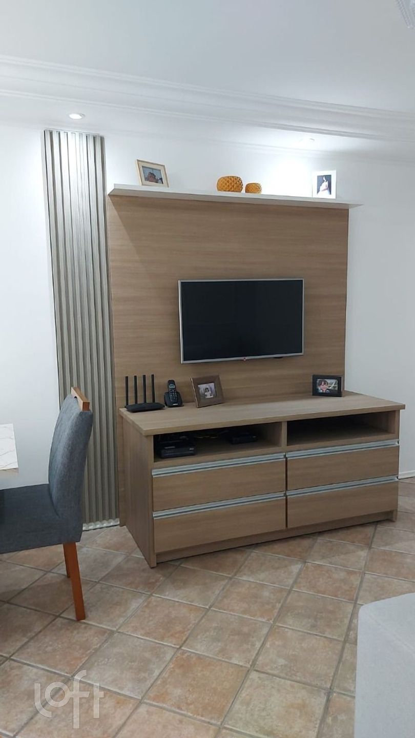 Apartamento à venda com 3 quartos, 70m² - Foto 4