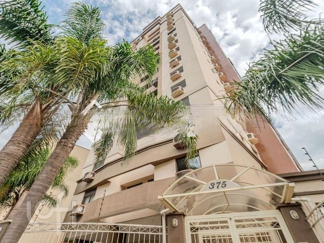 Apartamento com 84m², 2 dormitórios, 1 vaga, Floresta em Porto Alegre