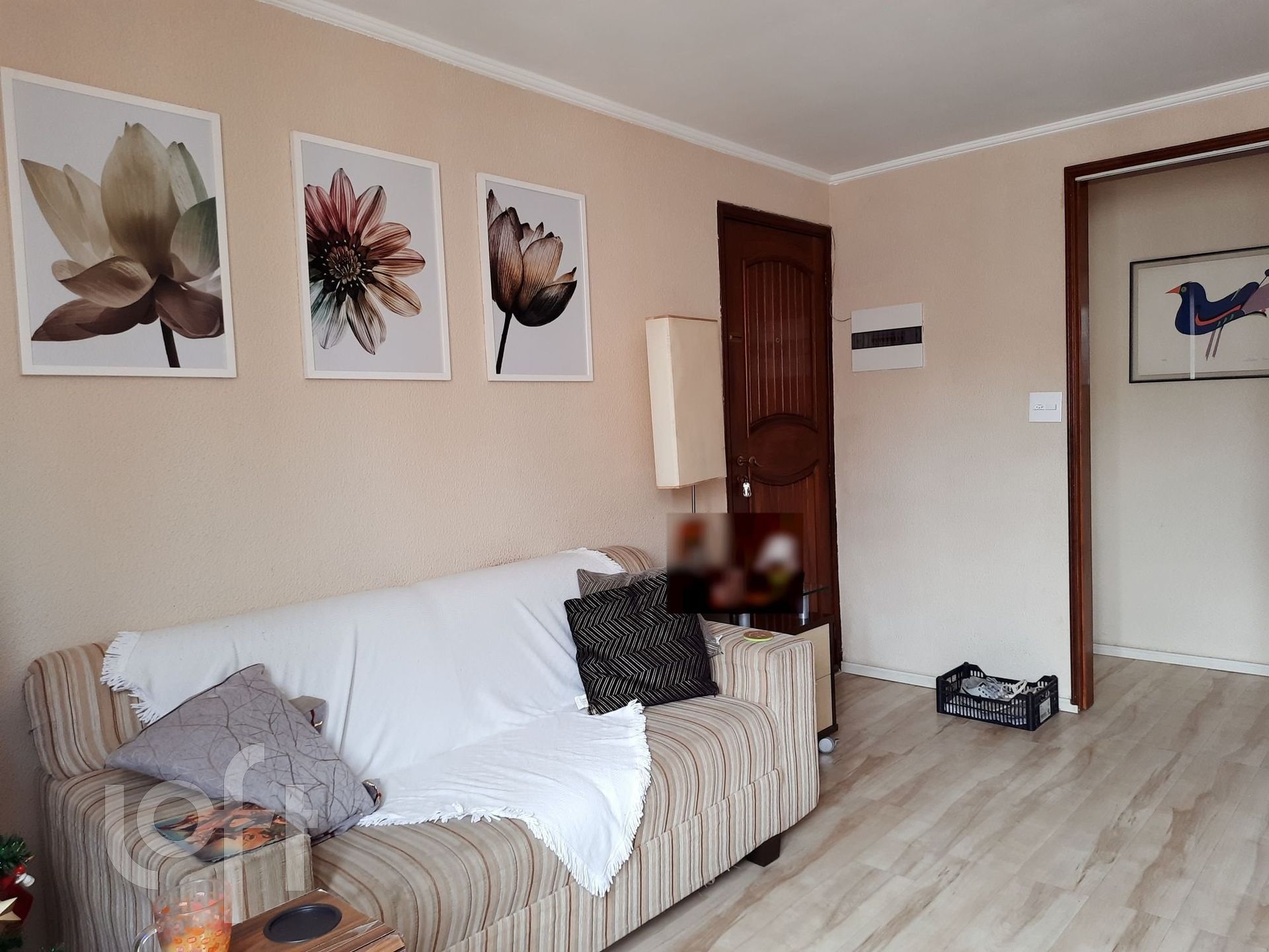 Apartamento à venda com 2 quartos, 70m² - Foto 2