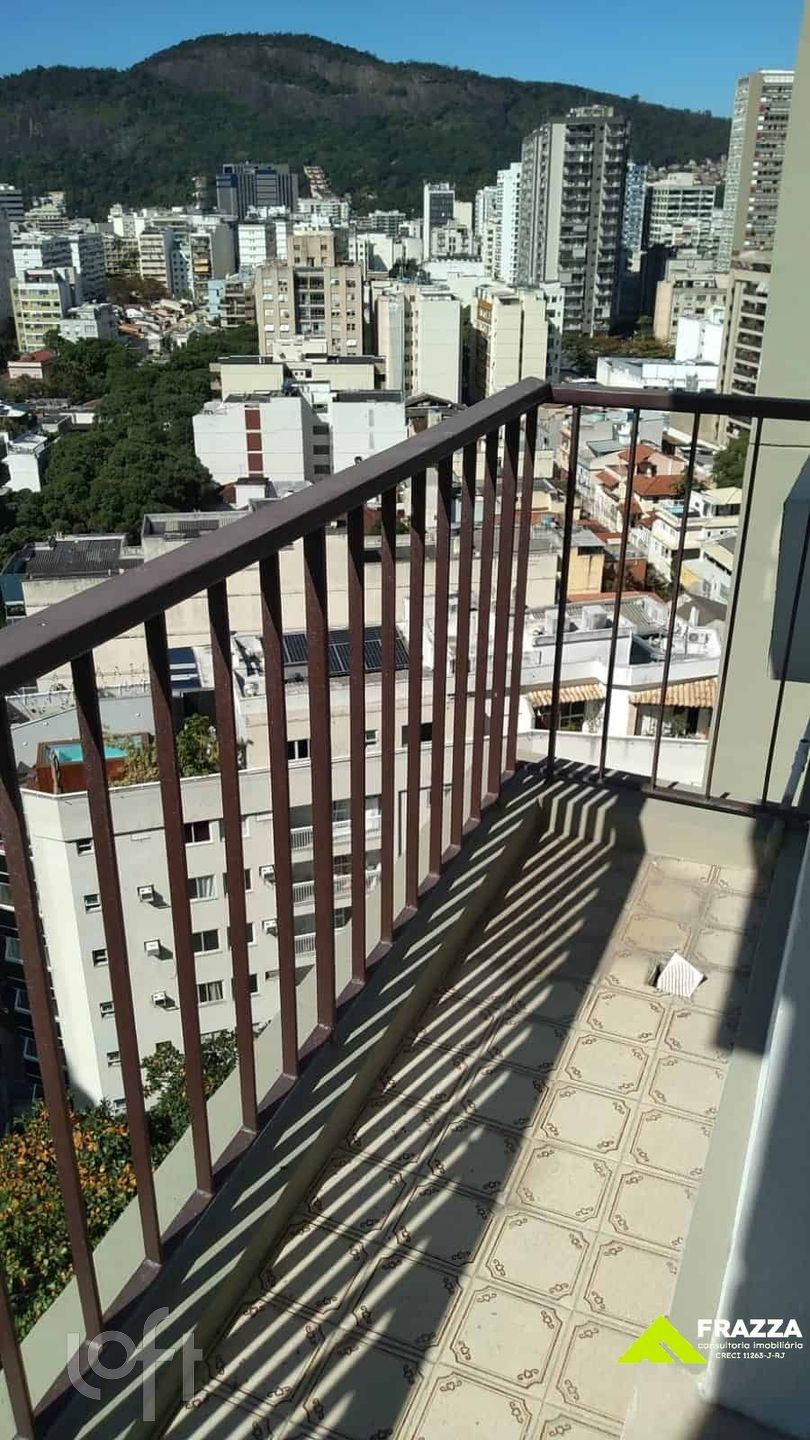 Apartamento à venda com 2 quartos, 77m² - Foto 8