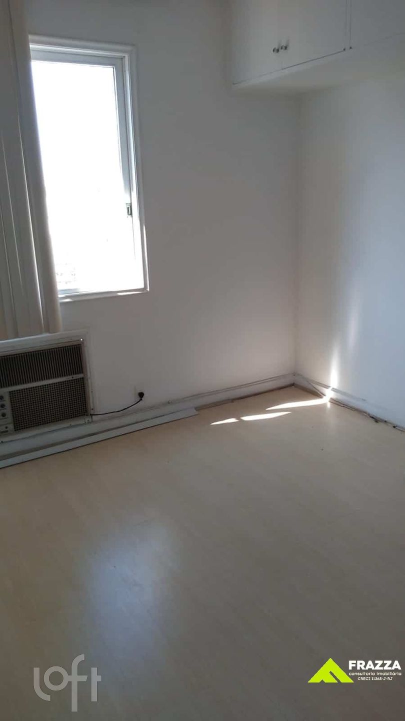 Apartamento à venda com 2 quartos, 77m² - Foto 16