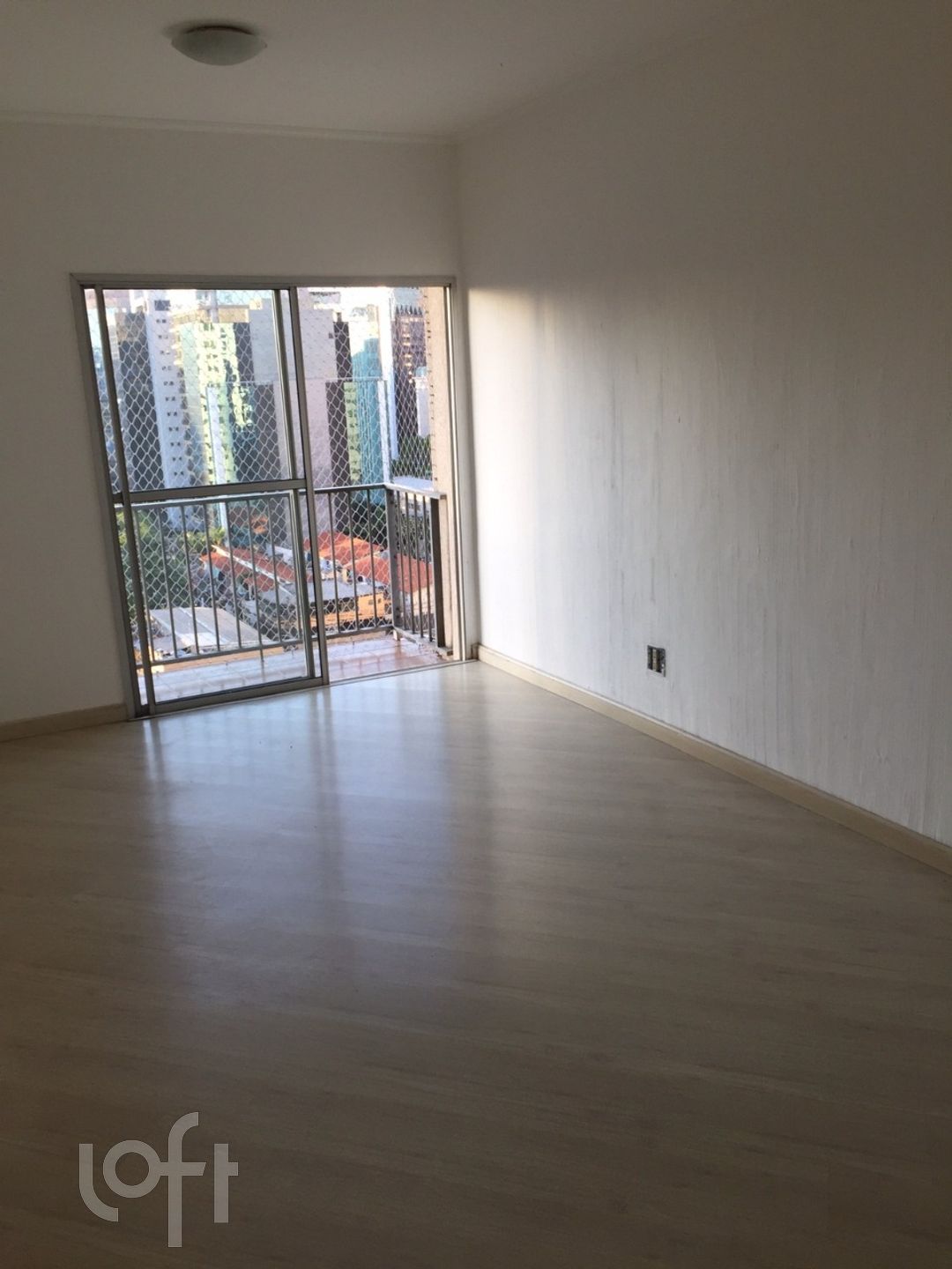 Apartamento à venda com 1 quarto, 55m² - Foto 2