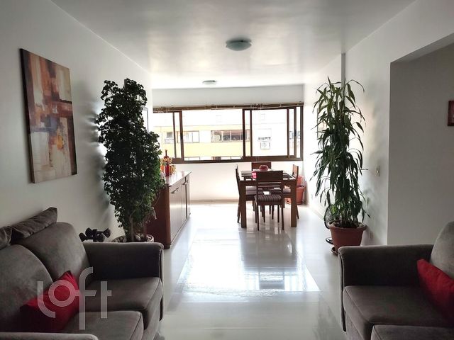 Apartamento com 94m², 3 dormitórios, 1 vaga, Vila Ipiranga em Porto Alegre