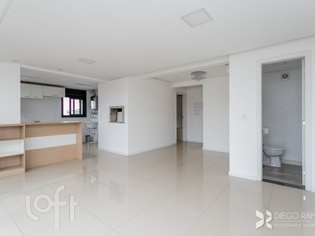 Apartamento com 85m², 2 dormitórios, 2 suítes, 2 vagas, Menino Deus em Porto Alegre