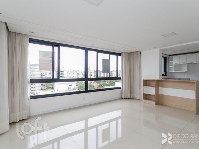 Apartamento com 85m², 2 dormitórios, 2 suítes, 2 vagas, Menino Deus em Porto Alegre