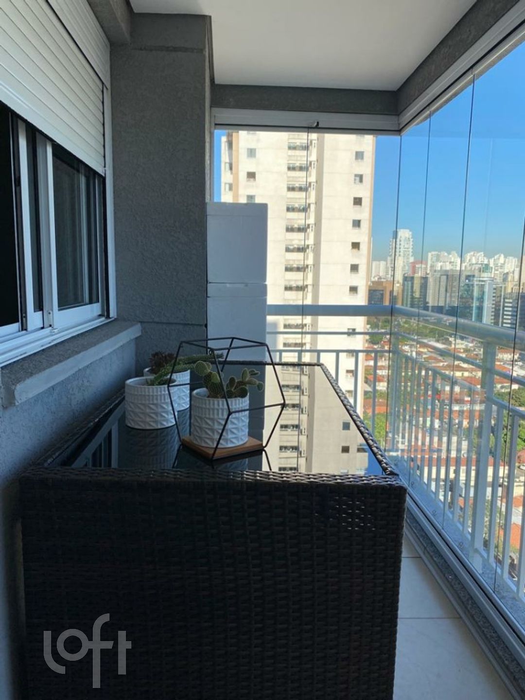 Apartamento à venda com 2 quartos, 80m² - Foto 2