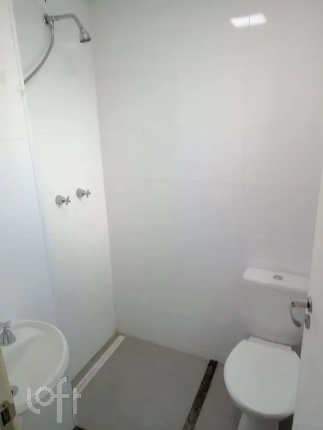 Apartamento à venda com 2 quartos, 44m² - Foto 11