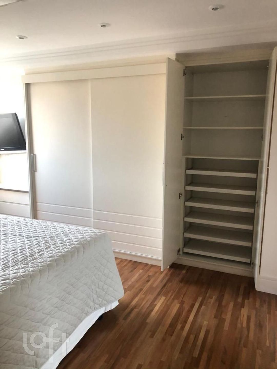 Apartamento à venda com 1 quarto, 104m² - Foto 9