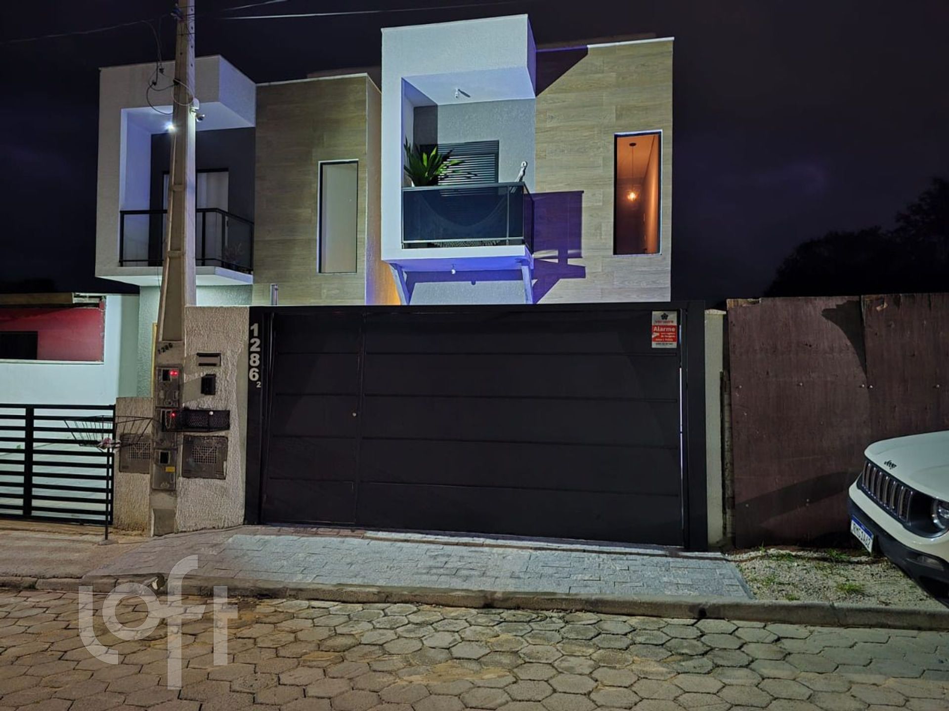 Casa à venda em São João do Rio Vermelho com 110 m², 3 quartos, 1 suíte, 1 vaga