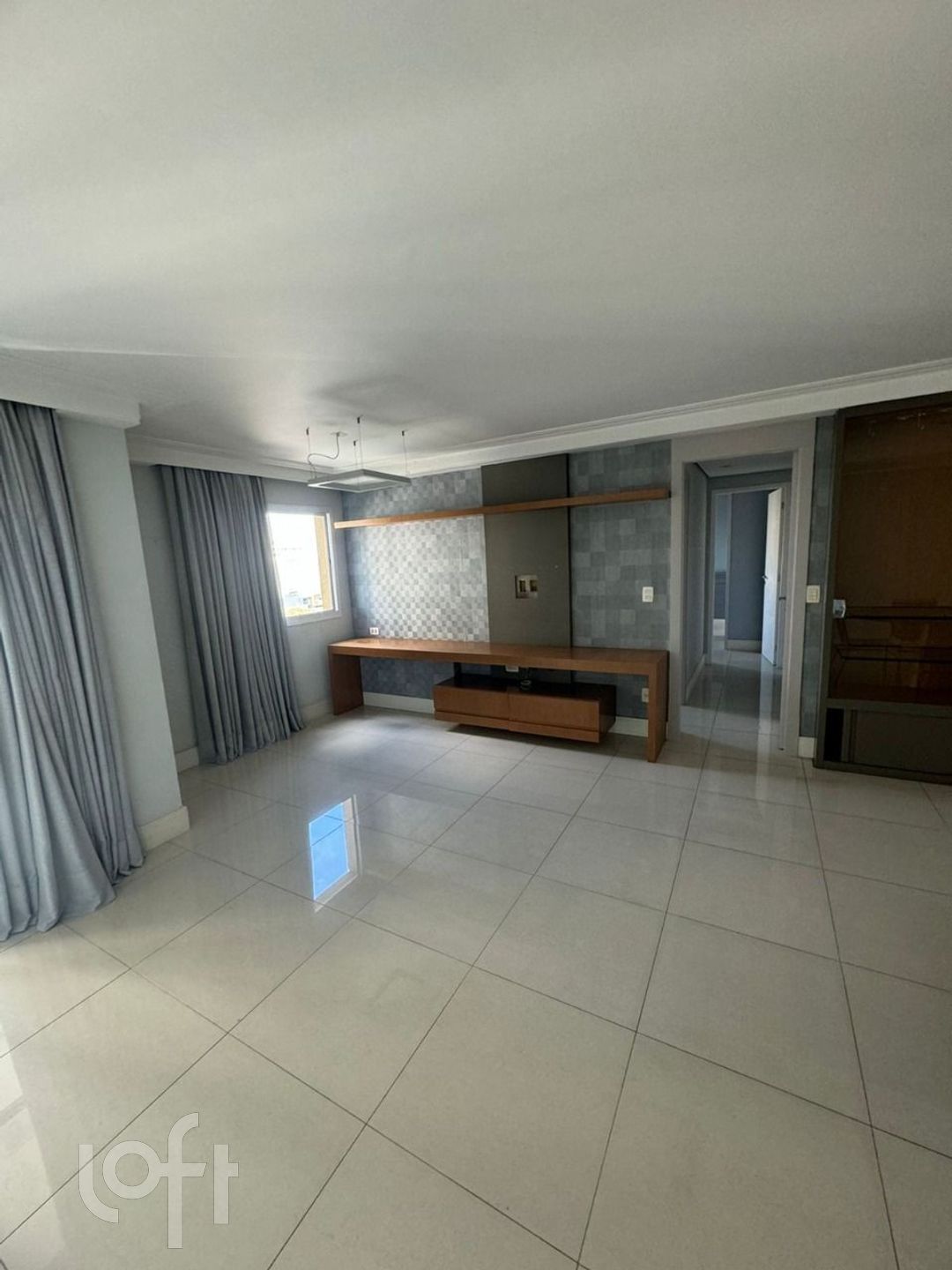 Apartamento à venda com 2 quartos, 101m² - Foto 2