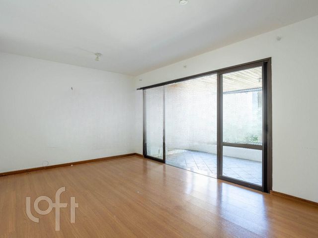 Apartamento com 100m², 2 dormitórios, 1 suíte, 2 vagas, Independência em Porto Alegre