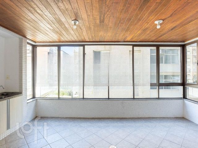 Apartamento com 100m², 2 dormitórios, 1 suíte, 2 vagas, Independência em Porto Alegre
