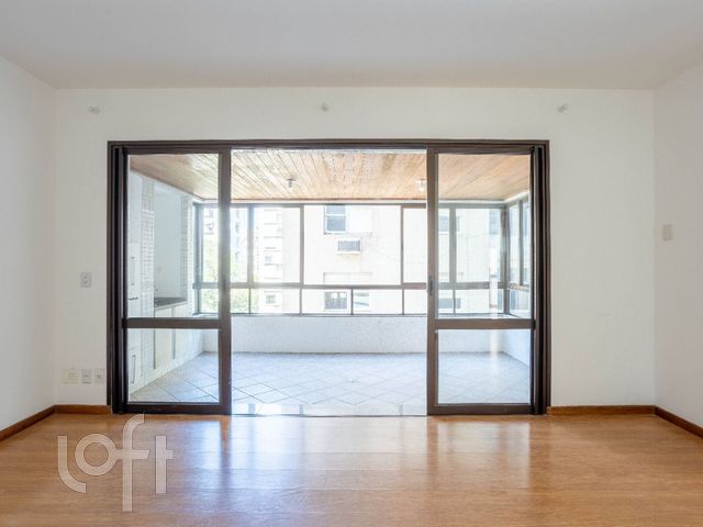 Apartamento com 100m², 2 dormitórios, 1 suíte, 2 vagas, Independência em Porto Alegre